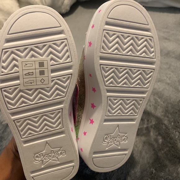 Twinkle Toes by Skechers - Picture 4 of 6